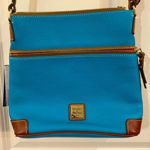 Dooney & Bourke crossbody purse. New!